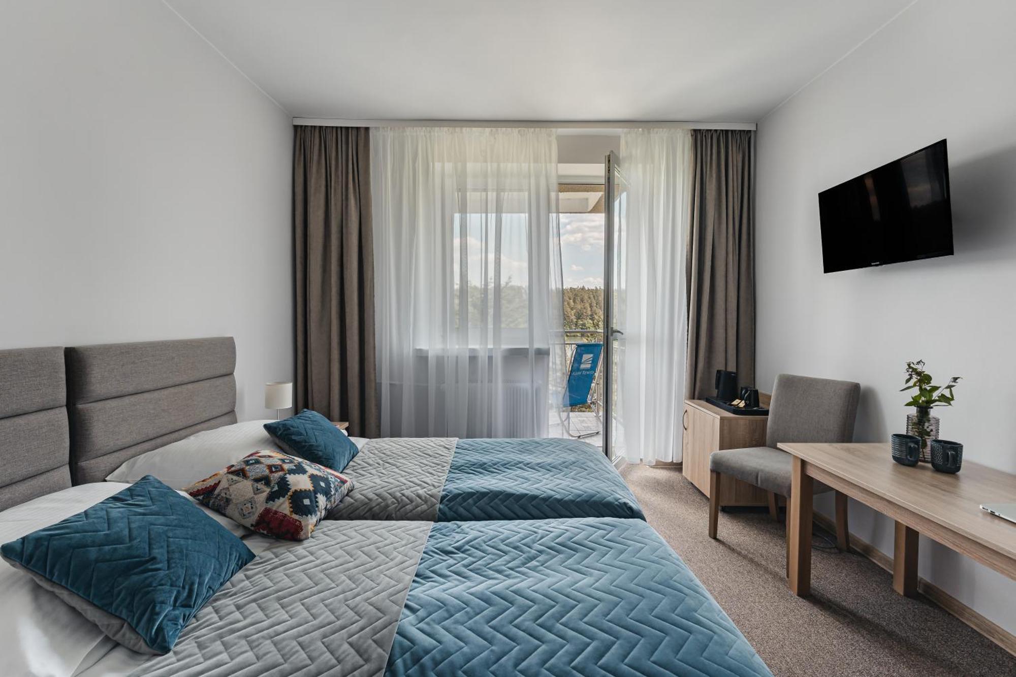 Rewita Waplewo Hotel Maroz Ngoại thất bức ảnh