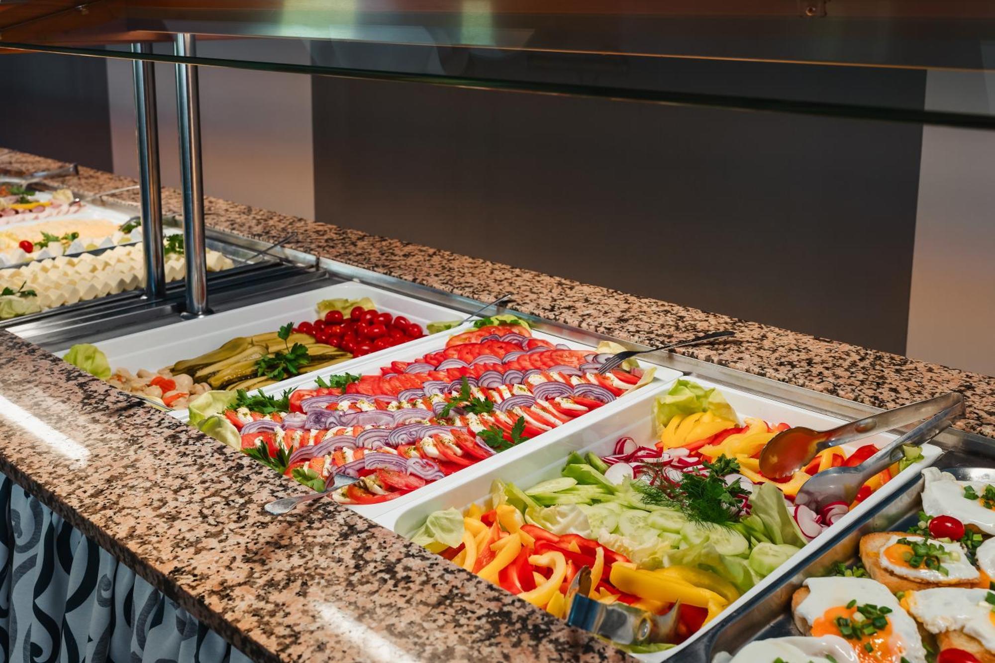 Rewita Waplewo Hotel Maroz Ngoại thất bức ảnh
